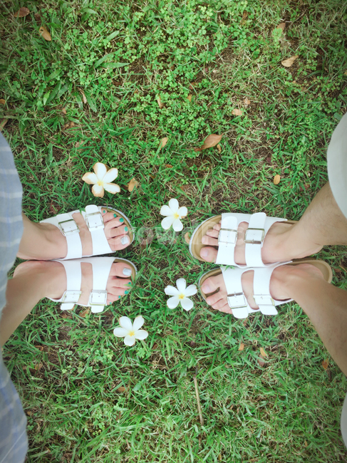 연인,커플,여행,휴가,발,꽃,하와이,신혼여행,trip,honeymoon,슬리퍼,신발,감성,남자,여자,couple,연인,커플,사랑,lover,couple