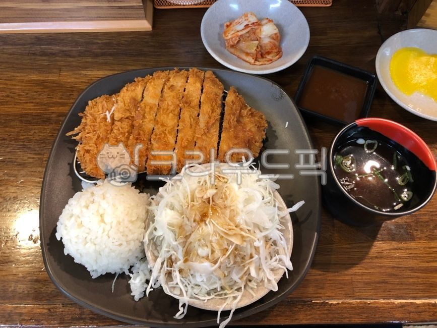 돈까스,일본가정식,집밥,맛집,양배추,밥,혼밥