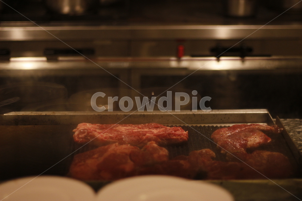 스테이크,고기,요리,음식,레스토랑,호텔뷔페,식당,육류,음식,식재료,요리,food,cook,meal,dishes,food reserves,육류,고기,meat