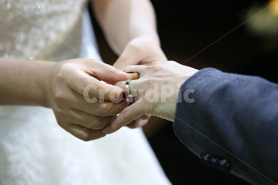 finger,손가락,human,인간,person,사람,인물,인간,human,person,연인,커플,사랑,lover,couple,결혼,혼례,웨딩,wedding,marriage,marry