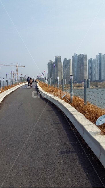 길,자전거,건물,다리,하늘,자연,풍경,사람,도시,풍경,city,landscape,road,도로