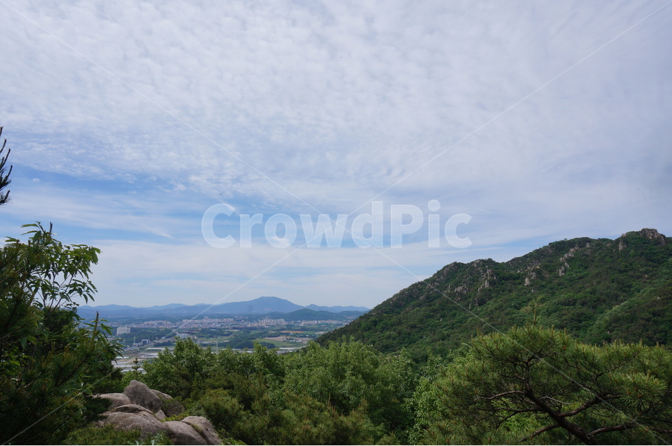 용봉산,하늘,구름,바위,봄,초록,자연,풍경,nature,landscape,한국자연풍경,한국자연경관,korea nature landscape,outdoors,옥외