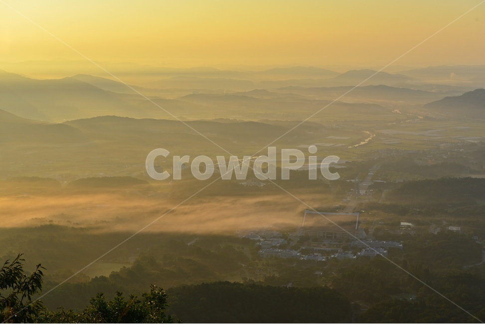 플레어,light,빛,nature,자연,landscape,경치,outdoors,옥외,scenery,풍경,dawn,새벽,redsky,붉은하늘,sky,하늘,weather,날씨,flare,충남,천안,흑성산,독립기념관,흑성산운해,독립기념관아침,일출,여명,아침,운해