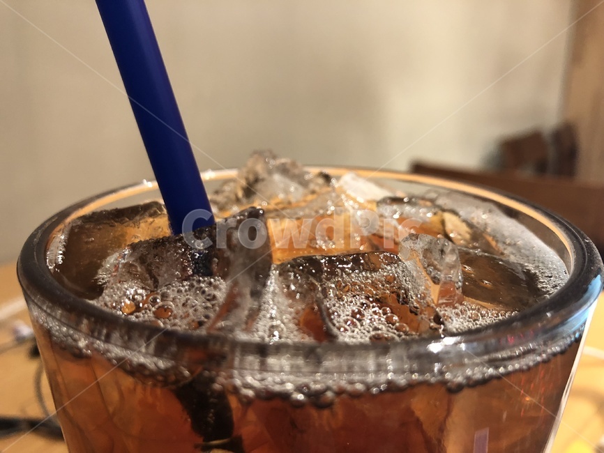 카페,아메리카노,커피,유리잔,아이스아메리카노,음료,실내,레스토랑,커피,카페,coffee,cafe