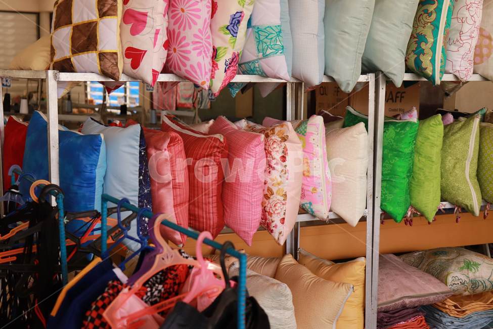furniture,가구,쿠션,베개,clothing,의류,천,직물,cushion,pillows,cloth