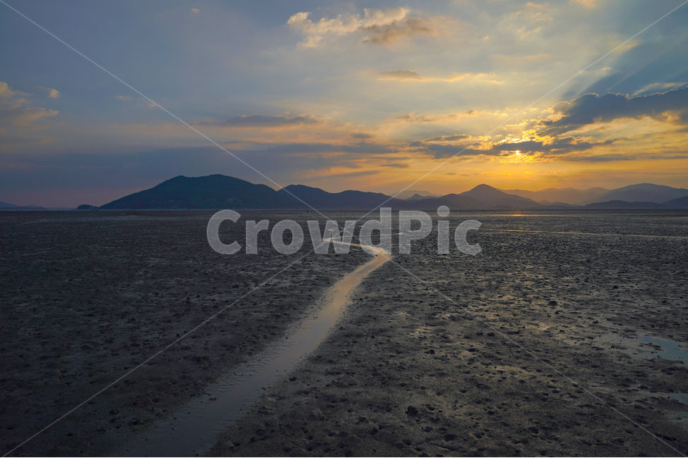 일몰,노을,해질녘,구름,하늘,갯벌,물길,자연,풍경,nature,landscape,한국자연풍경,한국자연경관,korea nature landscape,outdoors,옥외,sunlight,햇빛
