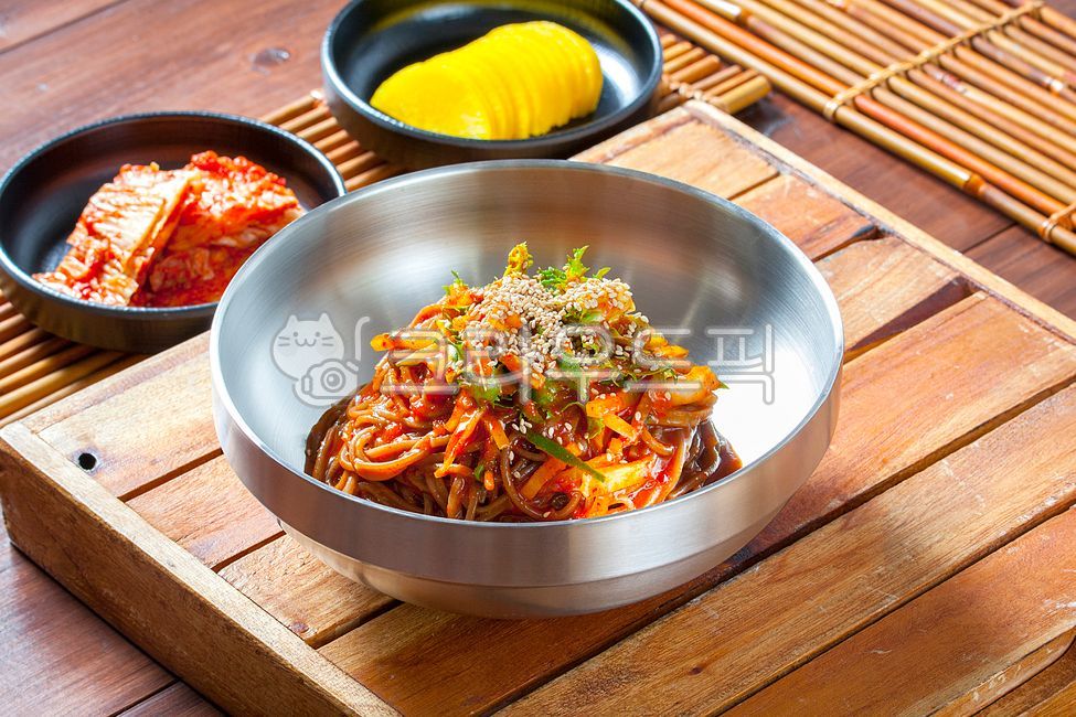 lunch,seasoning sauce,mixed noodles,pickled radish,seasonal food,healthy food,buckwheat noodles,nutritious food,delicacies,noodles,convenience food,spicy,buckwheat mixed noodles,jjolmyeon,bibim noodle sauce,snack food,traditional food,meals,seasoning,trad