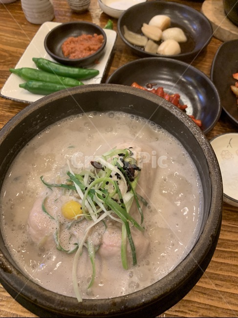 백숙,삼계탕,닭죽,영계백숙,보신탕,닭요리,chicken,koreanfood,여름,초복,중복,말복,더위,몸보신,국물요리,밑반찬,한식,한국음식,한국요리,korean food,korean dishes,korean meal,korean cook