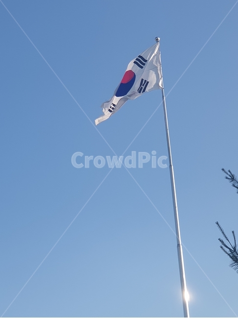 flag,깃발,symbol,상징,태극기,korea,southkorea,펄럭,국기,하늘,푸른,평화,national
