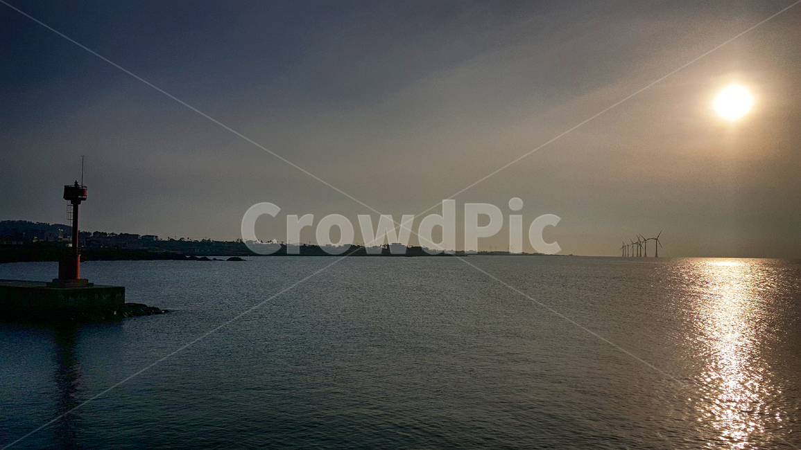 등대,바닷가,promontory,곶,nature,자연,water,물,옥외,sea,바다,ocean,대양,land,나라,shoreline,해안선