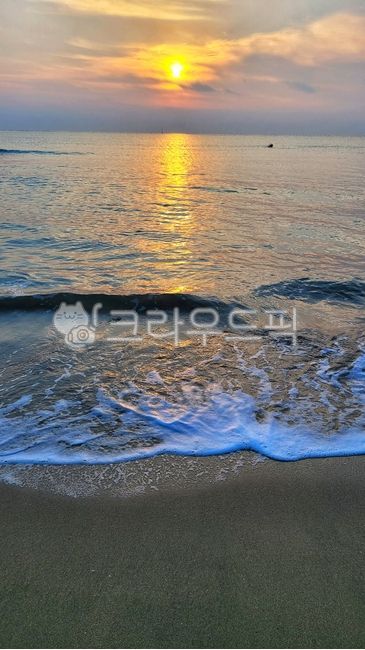 구름,일물,일출,바다,해운대,모래,파도,배경화면
