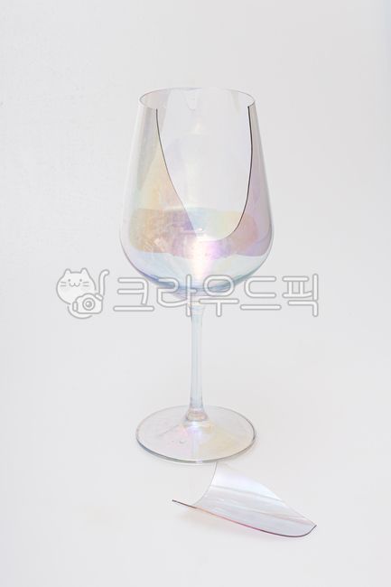 broken,wine glass,glass,Destruction,break,to separate,cracked,crack,detail,wine