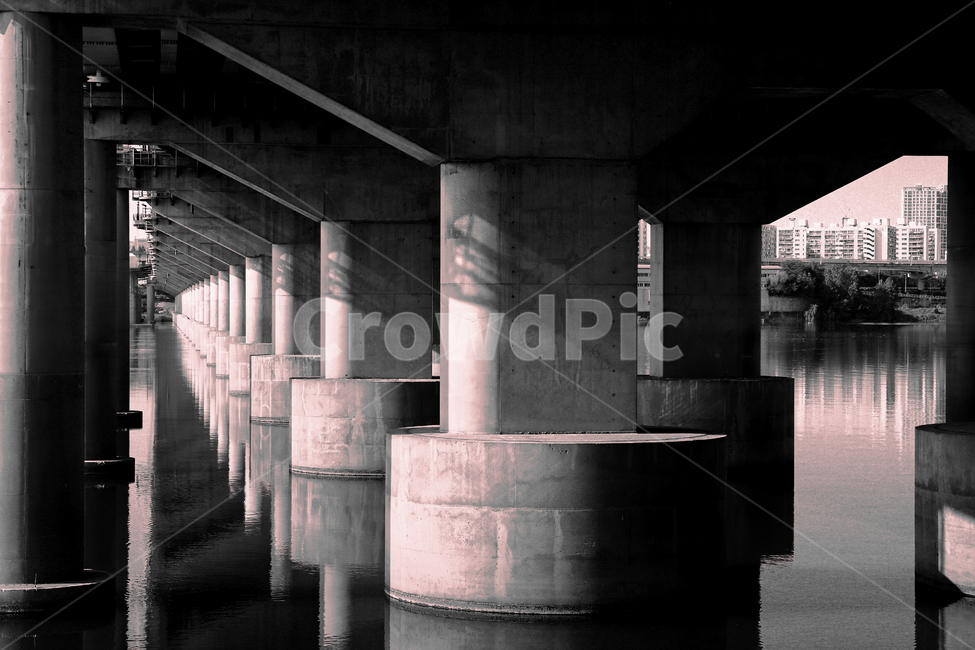 서울,한강,잠실대교,아래,흑백,흑백,모노톤,monochrome,black and white,건축물,건물외관,exterior,building,structure,architecture,construction
