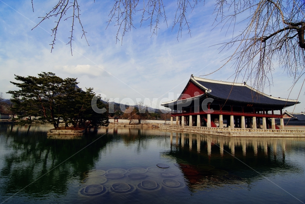 경복궁,경회루,연못,아름다운,궁전,궁궐,반영,버드나무,전통,랜드마크,한국전통,한국문화,한국,韓國,德壽宮,한옥,韓屋,단청,기와,풍경,風景,건축물,건물외관,landmark,tourist,attraction,korean,traditional,culture,伝統,deoksugung,landscape,exterior,building,structure,architecture,construction,한국전통,한국문화,korean traditional,korean culture,랜드마크,landmark,tourist attraction,한국랜드마크,한국관광지,한국명소,korea landmark,korea tourist attraction