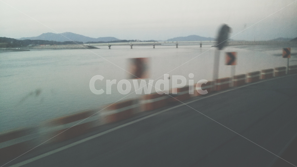 도로,road,감성사진,바다,다리,흔들림,쓸쓸함,lonely,달리는,강,시골,freeway,교통,교통수단,traffic,transportation
