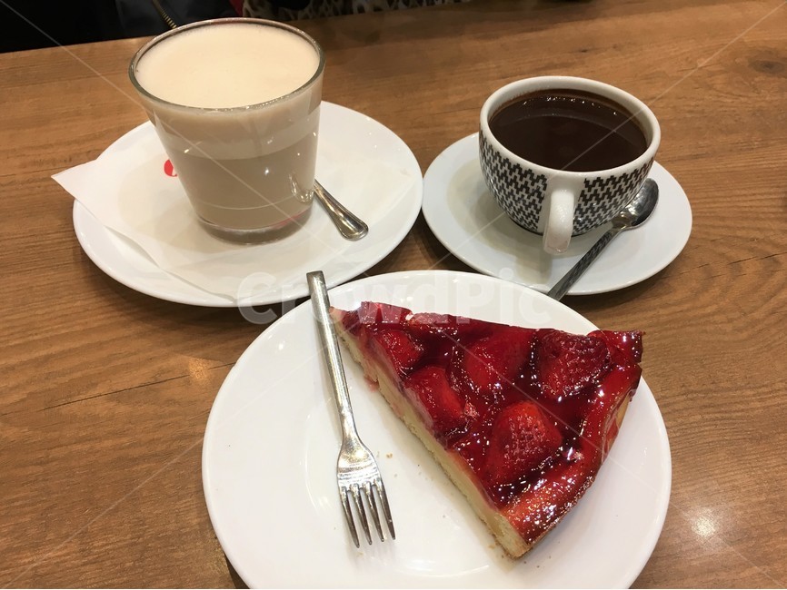 딸기타르트,타르트,핫초코,디저트,케이크,밀크티