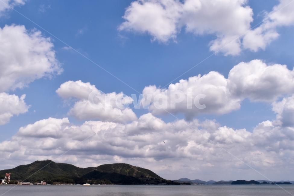구름,바다,뭉게구름,수평선,해변,솜사탕구름,자연,풍경,nature,landscape,outdoors,옥외,land,땅,weather,날씨,ocean,대양,water,물,sea,shoreline,해안선,cloud,sky,하늘,cumulus,적운