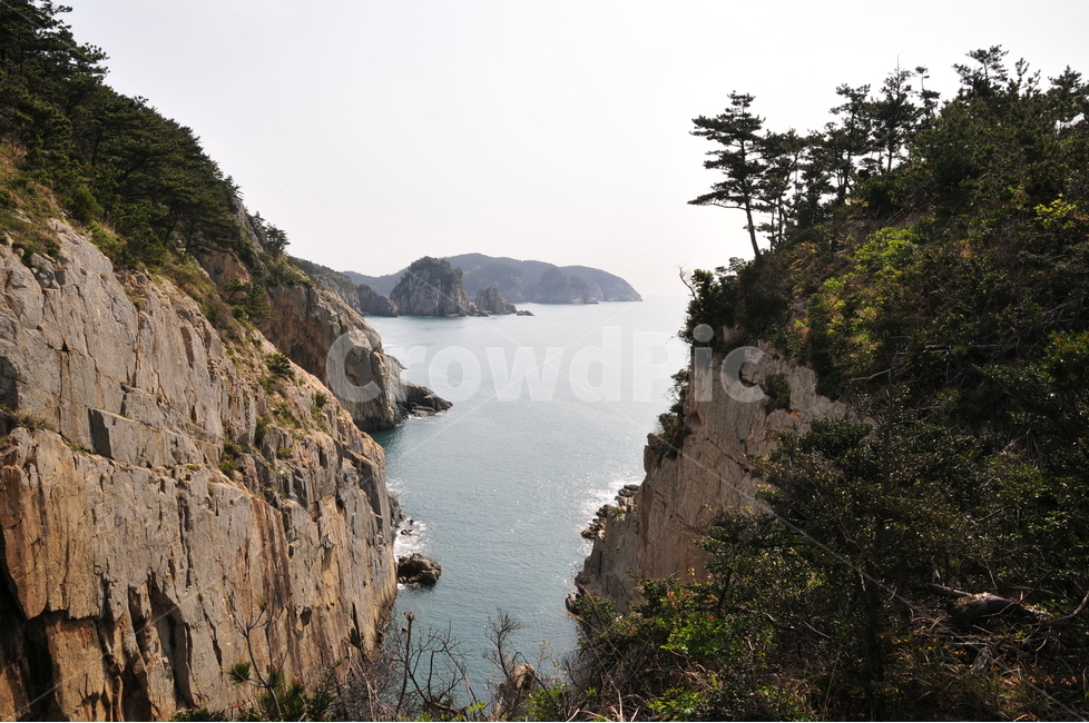 통영,남해안,욕지도,출렁다리,포토존,해안절벽,자연,풍경,nature,landscape,한국자연풍경,한국자연경관,korea nature landscape,outdoors,옥외,cliff,낭떠러지,promontory,곶