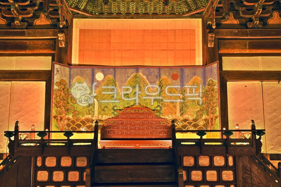 어좌,용상,명정전,일월오봉병,일월오병도,창경궁