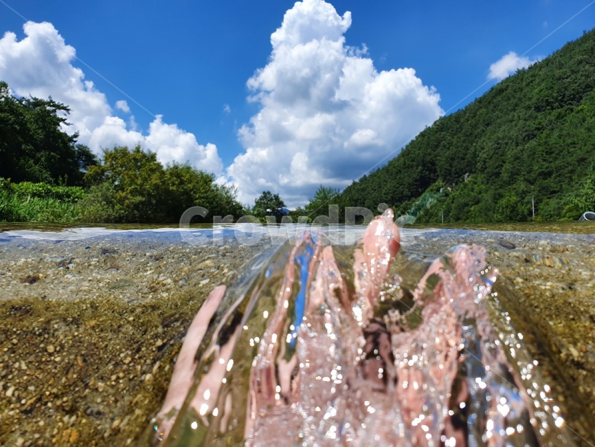 water,물,계곡,풍경,구름,시원함,손,파랑,여름,nature,자연,하늘,산,개울가,자연풍경,시원한풍경