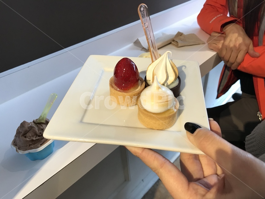 디저트,케이크,아이스크림,크림,dessert,음식,식재료,요리,food,cook,meal,dishes,food reserves,디저트,간식,후식,dessert,snack