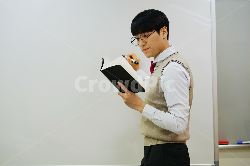 수능,교육,학생,교복,시험,강의,수업,고등학생,고3,남고생,남자고등학생,남고,수능시험,기말고사,중간고사,모의고사,exam,quiz,test,학업,공부,남자,남학생,사람,인물,인간,human,person,얼굴표정,facialexpression,face,남성,man,male,학교,education,learning,study,schoo,사람,인물,인간,human,person,남성,남자,man,male,교육,학교,공부,education,learning,study,school