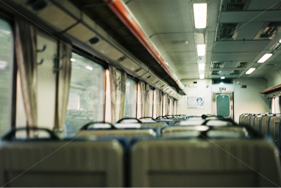 기차,기차안,좌석,train,여행,travel,아무도없는,적막한,조용한,홀로,필름사진,필름카메라,필름