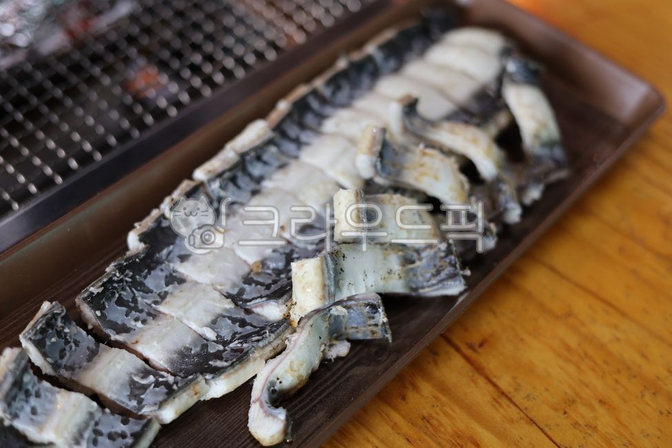 장어집,초벌구이장어,초벌장어,장어,숯불구이장어,장어구이