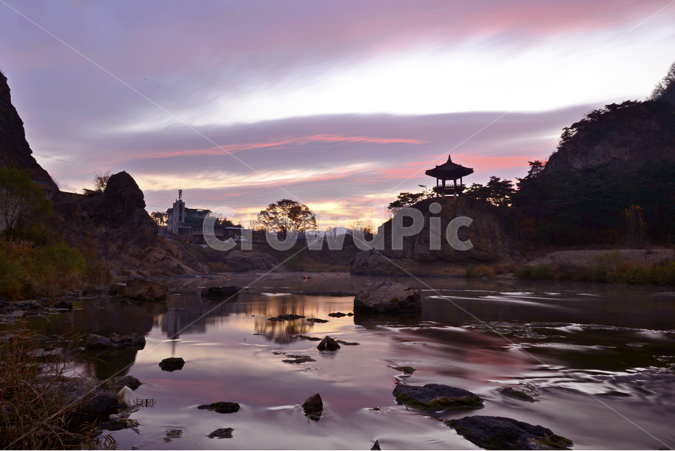 충북,영동,월류봉,월류봉아침,월류봉여명,해돋이,여명,정자,강,강물,nature,자연,outdoors,옥외,경치,경관,풍경