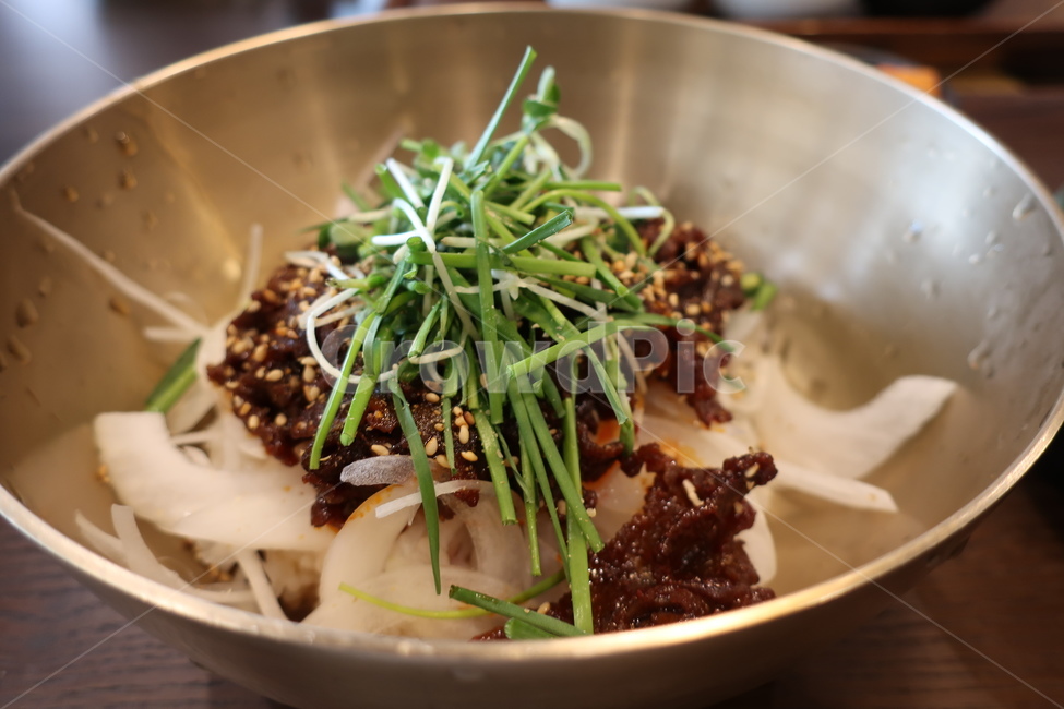 매운한우육회비빔밥,매운비빔밥,육회비빔밥,한우,비빔밥