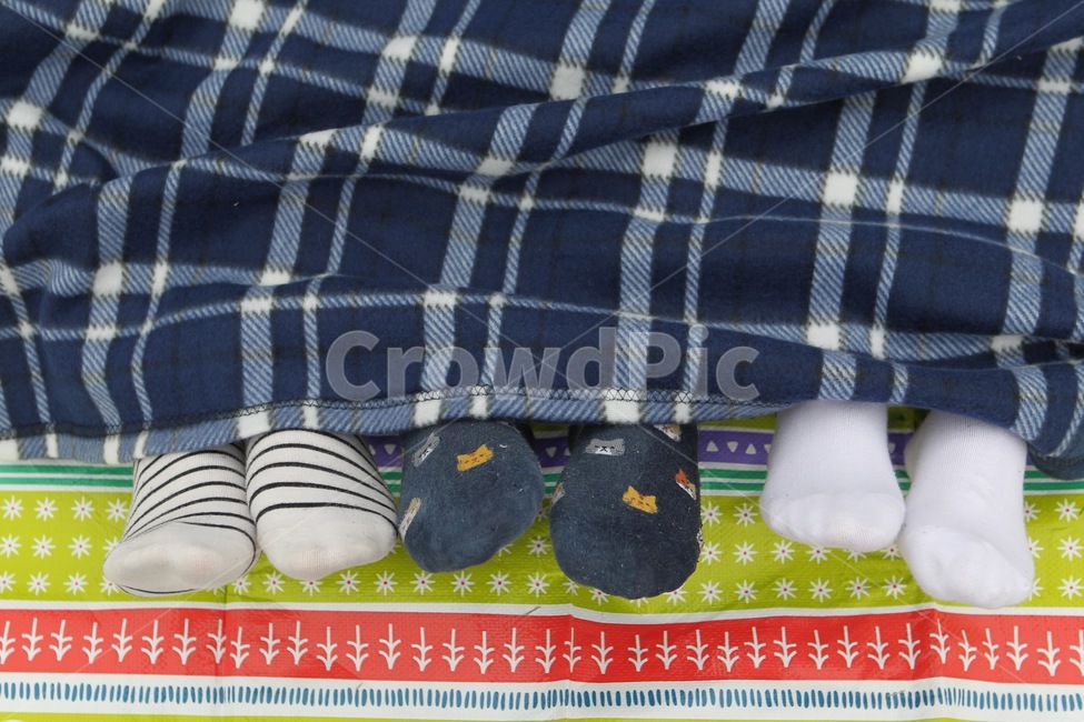 우정,발,돗자리,양말,담요,세명,친구