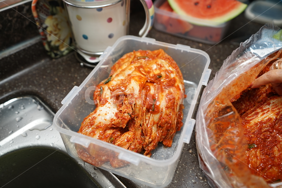 김치,반찬,한국,한국음식,음식,식단,푸드,배추,집반찬,배추김치,한식,우리것,고춧가루,hot,포기김치,채소,야채,음식,식재료,요리,food,cook,meal,dishes,food reserves,채소,야채,vegetables,한식,한국음식,한국요리,korean food,korean dishes,korean meal,korean cook
