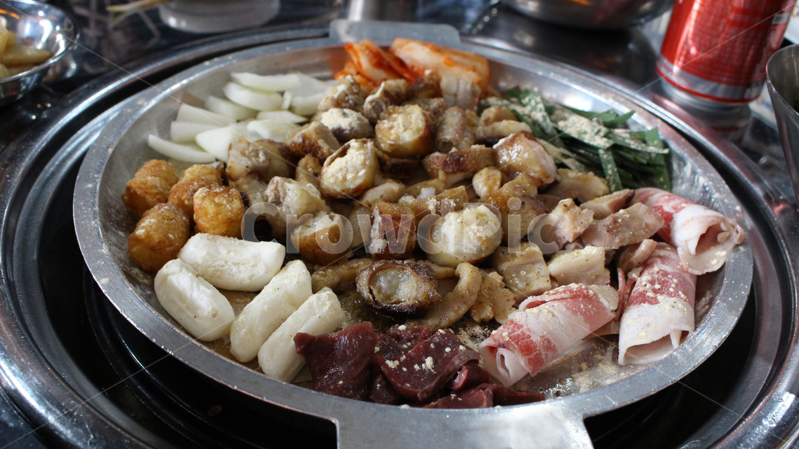 meal,식사,food,음식,dish,요리,곱창,곱창구이,고기,고기구이,모둡곱창,한식,한국음식