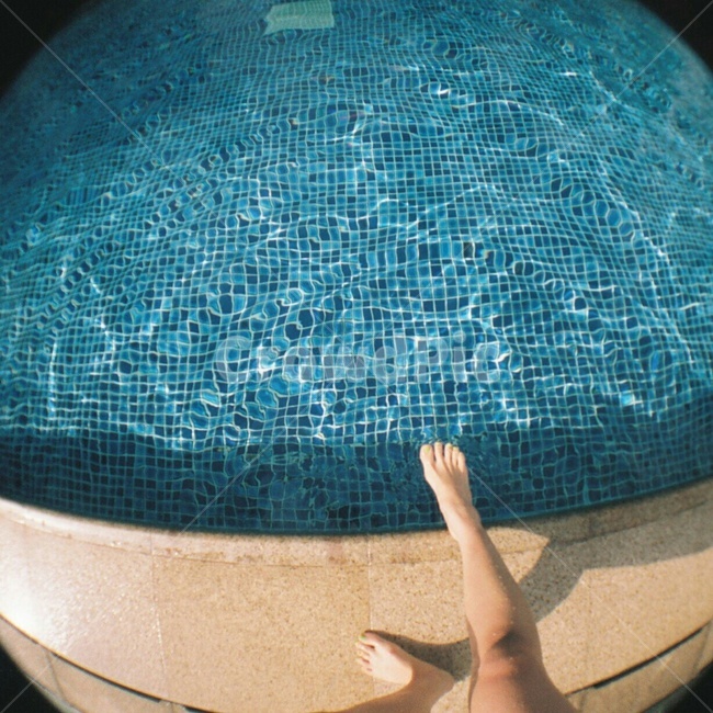 여름,여행,휴가,홍콩,수영장,여름,계절,summer,season,사람,인물,인간,human,person,신체일부,몸,body,pool,풀,water,물,sphere,구체,fisheye,어안
