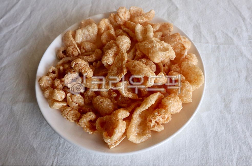 Fried pork skin,snack,Pork dish,chcharon,Pork skin snack,diet snacks,Pork skin,chicharon,Collagen snacks