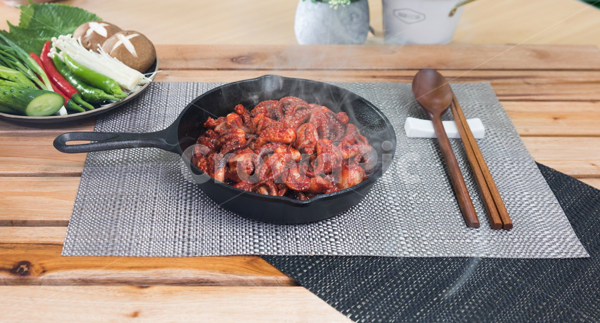 음식,쭈꾸미볶음,식사,안주,쭈꾸미,저녁식사,한식,korea,spicy,오징어볶음,식당,매콤,매운맛,red,맛집,고추장,고춧가루,식재료,요리,cook,reserves,수산물,해산물,fisheryproducts,seafood,한국음식,한국요리,food,dishes,korean,meal,koreancook,맛있다,먹다,맵다,소스,볶음,음식,식재료,요리,food,cook,meal,dishes,food reserves,한식,한국음식,한국요리,korean food,korean dishes,korean meal,korean cook