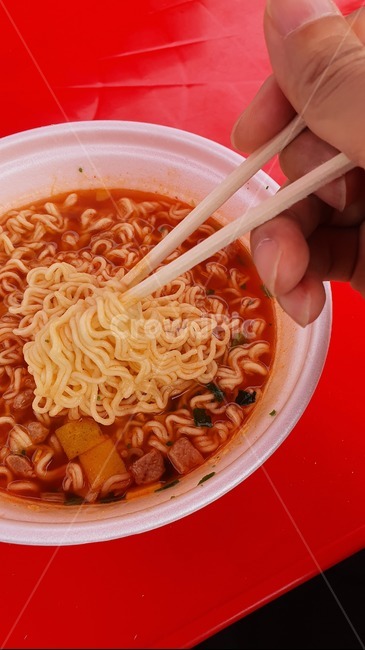 라면,컵라면,음식,젓가락,food,noodle,bowl,국수,사발,음식,식재료,요리,food,cook,meal,dishes,food reserves,면류,면요리,noodles