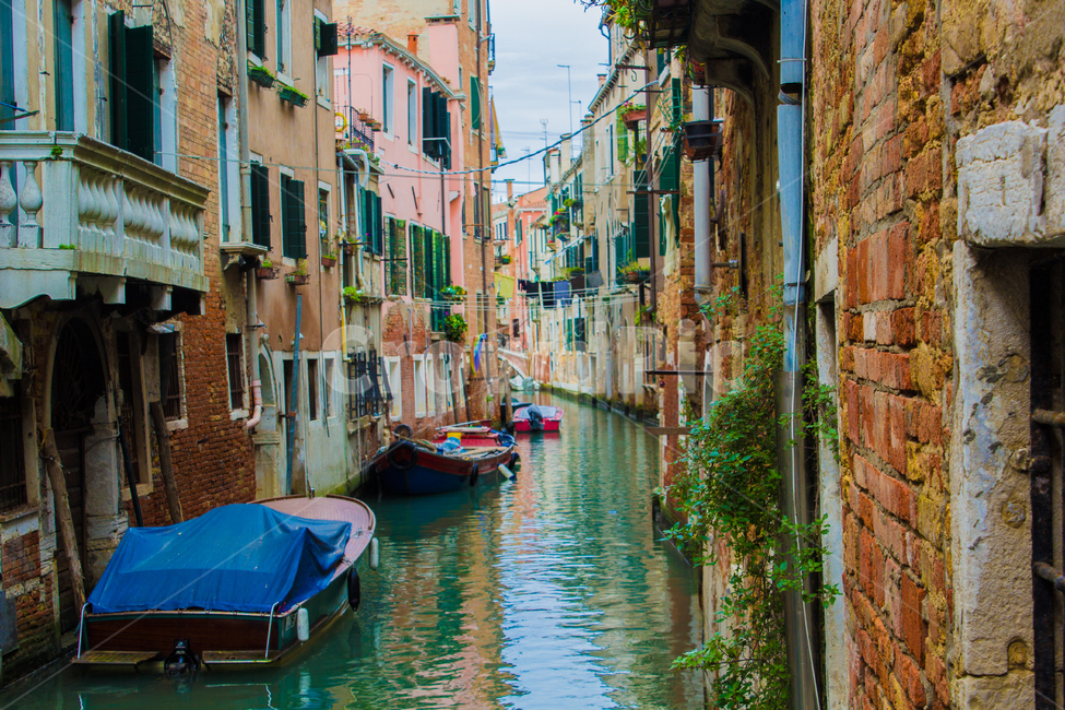 베네치아,수로,이탈리아,베니스,곤돌라,venice,italy,gondola,canal,river,강,운하,도시,풍경,city,landscape,골목길,alley,해외,외국,세계,foreign,oversea,world,세계도시풍경,해외도시풍경,외국도시풍경,world cityscape,water,물,outdoors,옥외,vehicle,차량,boat,보트,transportation,교통