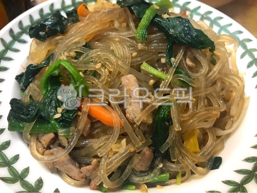 음식,food,당면,면,면요리,야채,시금치,식사,당근,목이버섯,버섯,채소,참깨,파프리카,요리,한국요리,한국음식,식재료,먹방,맛있는