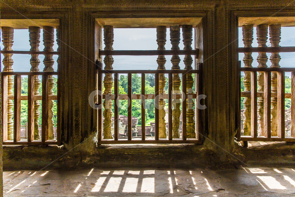 Cambodia,ancient architecture,world cultural heritage,Historic sites,employee,building,Cultural Heritage,lattice,ruins,land mark,Tourist destination,Emotion,Handrail,Angkor Wat
