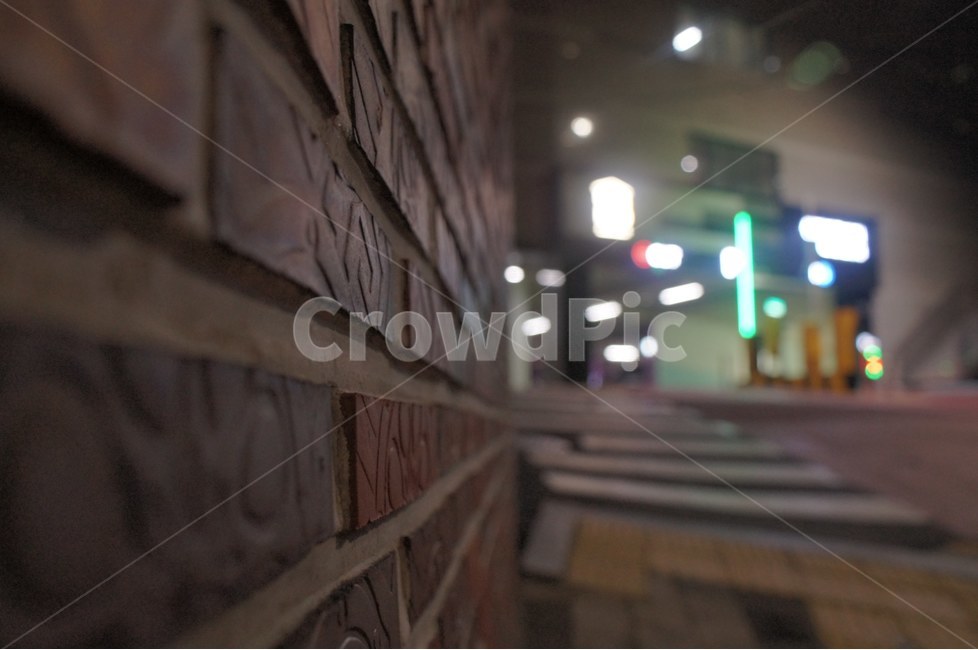 어두움,밤,벽돌,분위기,감성,야경,건물,야경,밤,풍경,nightscape,night,landscape,wood,나무,plywood,합판