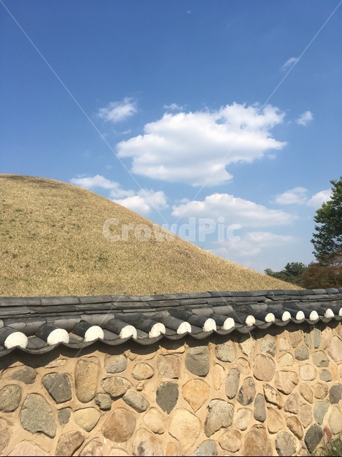 하늘,구름,담장,경주,왕릉