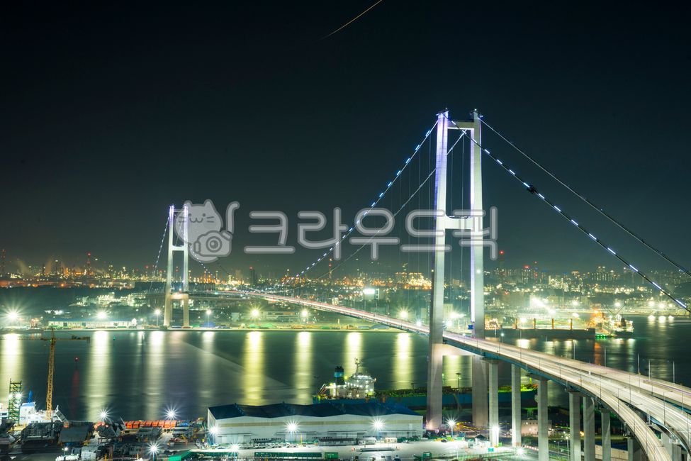 울산대교,다리,풍경,landscape,하늘,sky,architecture,건축물,어반,highrise,outdoors,옥외,building,건물,urban,city,town,저녁,야경,밤,factory,정련소,공장,경치,강