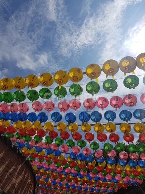 만불사,연등,사찰,부처님오신날,하늘,종교,신앙,religion,belief,faith,축제,행사,festival,carnival,event
