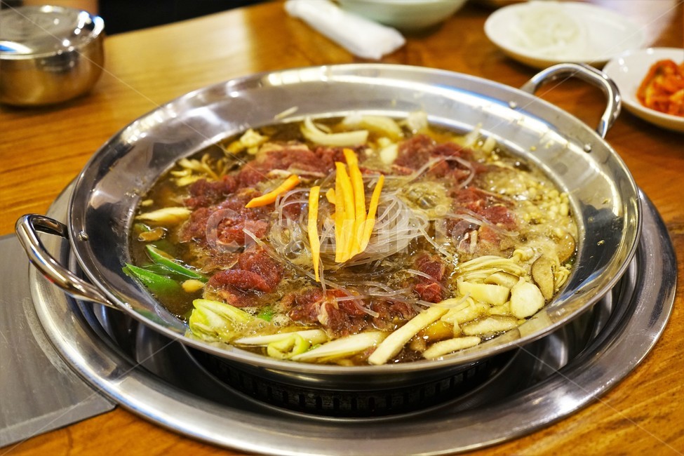 스키야키,음식,일본음식,냄비,소고기,데치기,육수,계란,버섯,음식,식재료,요리,food,cook,meal,dishes,food reserves