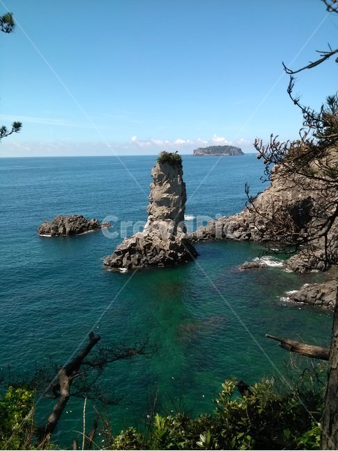 제주도,바다,돌,바위,파도,jejuisland,자연,풍경,nature,landscape,한국자연풍경,한국자연경관,korea nature landscape,outdoors,옥외,land,땅,promontory,곶,shoreline,해안선,water,물,sea,ocean,대양