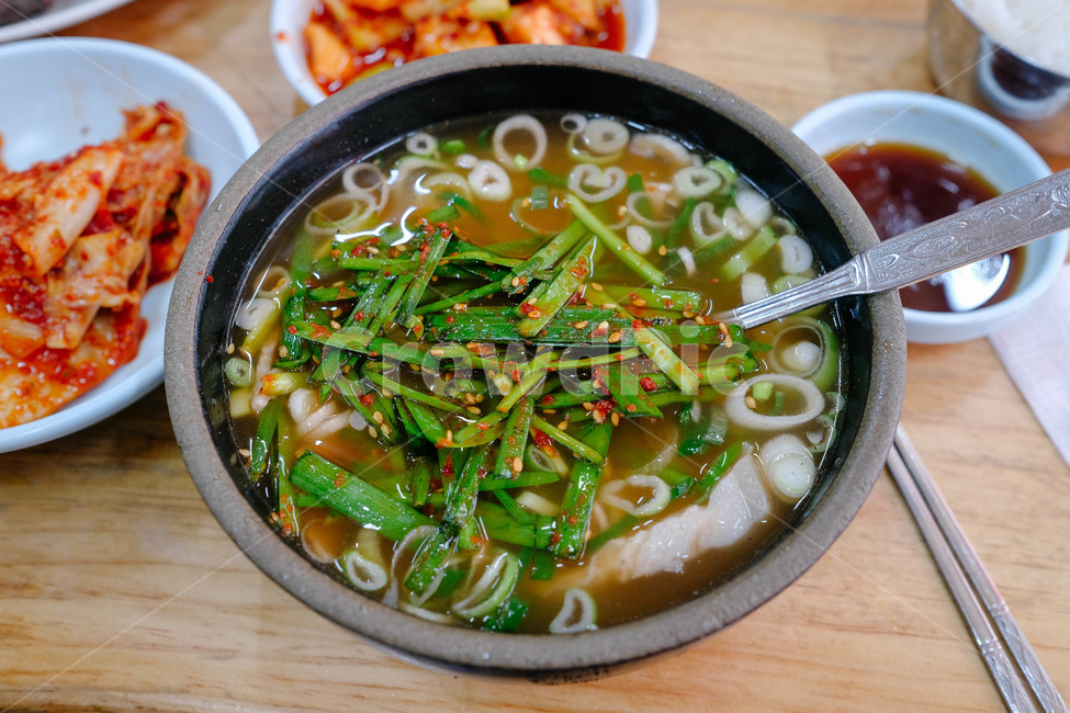 돼지국밥,국밥,음식,부산돼지국밥,해장국,음식,식재료,요리,food,cook,meal,dishes,food reserves,한식,한국음식,한국요리,korean food,korean dishes,korean meal,korean cook