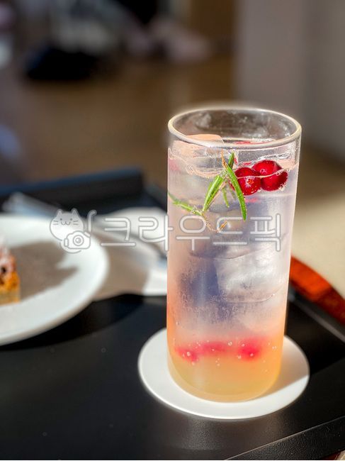 ade,cool drink,ice,sparkling,cafe,dessert,beverage,iceade,Emotion,iced coffee