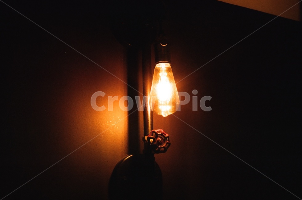 lamp,등,아련한,조명등,램프,식물,snap,감성,무드,film,인테리어,사물,실내디자인,오브젝트,thing,물건,야경,밤,풍경,nightscape,night,landscape