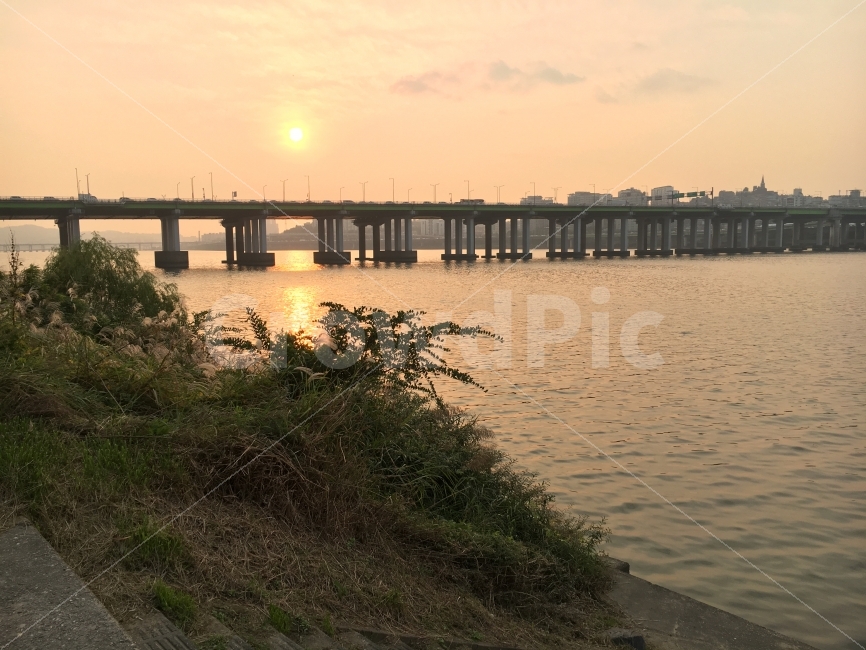 한강,잠원지구,노을,하늘,풍경,감성,도시,풍경,city,landscape,water,물,waterfront,워터 프론트,port,포트,pier,교각